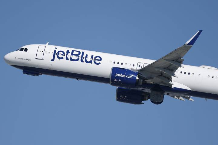 15 or More JetBlue Passengers Hospitalized After Emergency Landing