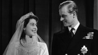 77 años después de la boda de la reina Isabel II y el príncipe Felipe, subastan un pedazo de su pastel