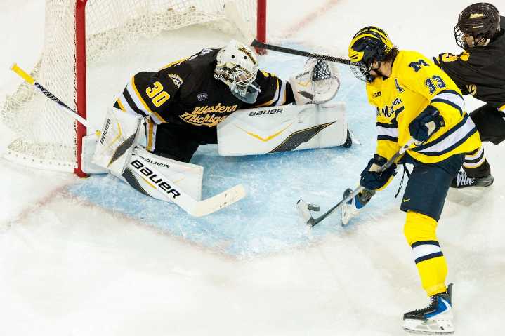 No. 2 Western Michigan hands No. 3 Michigan first loss of season
