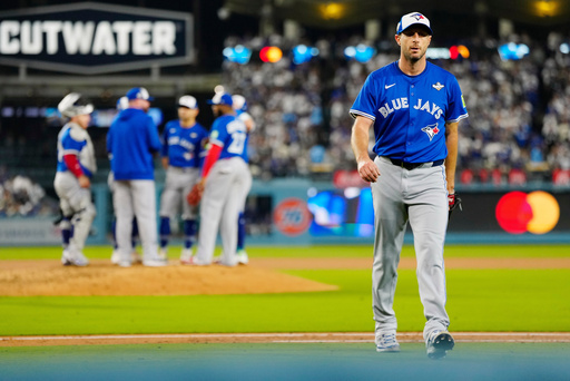 Scherzer deja el juego 3 de la Serie Mundial sin discutir y bullpen de Azulejos pierde la ventaja