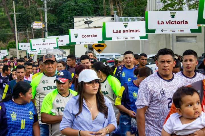 Desfile y emprendimientos: el plus en la inauguración de los Juegos del Cañón Combeima