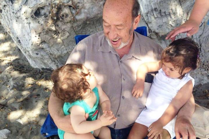“Demasiado tranquilo”. Tiene 85, se fue a Nueva Zelanda por sus hijos y cree que muchos argentinos no lo soportarían