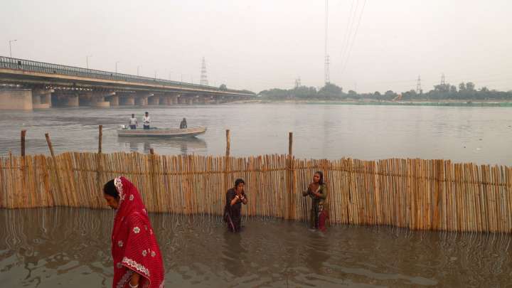 On the banks of the Yamuna, a political tussle for Purvanchali support