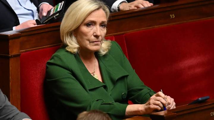 Le Pen anuncia una moción de censura contra Lecornu: "Macron tiene que dar de nuevo la palabra al pueblo"