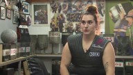 Estefi Etxebeste, la mujer de piedra: uñas perfectas en honor a su madre para levantar 100 kilos