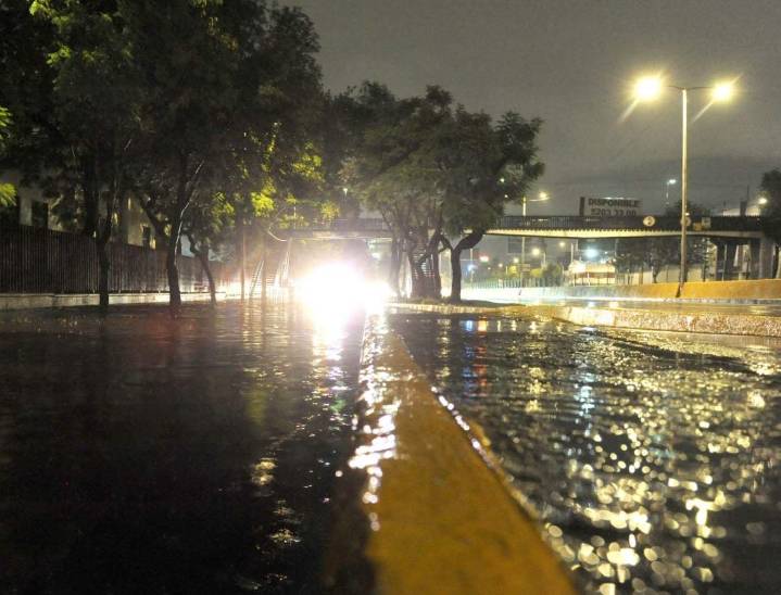 Activan la Alerta Naranja por lluvias y granizo en la CDMX
