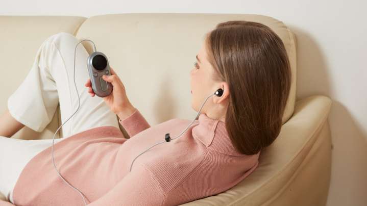We Tried The Zenowell Vagus Nerve Stimulator To See If It Could Actually Help Us Relax