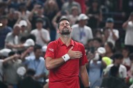 Novak Djokovic Issues Fans an Apology As He Breaks Hearts With an Unfortunate Six Kings Slam Withdrawal Tough moment for Novak Djokovic as he heads into the semifinalists match against Taylor Fritz at