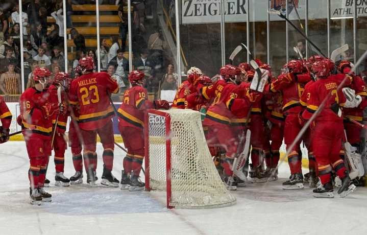 FSU hockey upsets No. 1 Western Michigan in historic win
