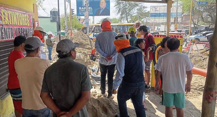 Vecinos de Av. Don Bosco no tienen agua en Piura