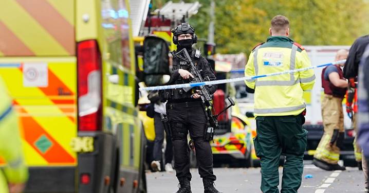 Synagogue attack update: Police say 2 arrests after 2 killed and man shot dead