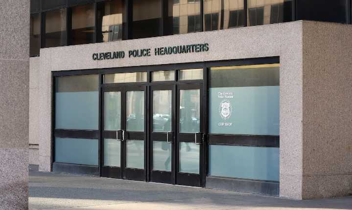 Police recover two stolen cars amid probe into auto thefts; West Side sees uptick in heists