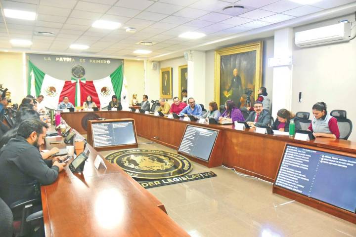 Instan incrementar recursos para el aguinaldo para el sector salud
