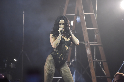 Demi Lovato habla de "It's Not That Deep" su nueva era pop y motivos de celebración