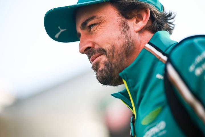 Fernando Alonso slams FIA stewards and hints at future change of approach