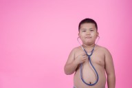 El impensado vínculo entre la obesidad infantil y el tamaño del pene en la adultez, según una investigación