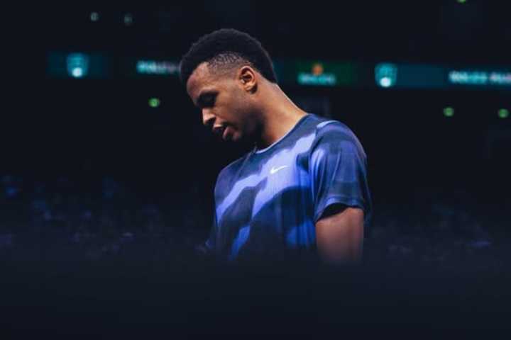 WATCH: Giovanni Mpetshi Perricard Smashes Fan’s Cup in Chaotic European Open Moment Chaos erupts on court as Giovanni Mpetshi Perricard’s thunderous serve shatters fan’s cup, leaving crowd stunned and