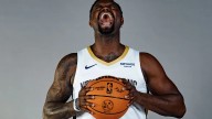 Pelicans' slimmed-down Zion Williamson shows off his new athleticism on crazy dunk