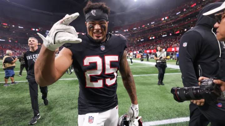 Tyler Allgeier injury update: Latest news on Falcons RB's status in Week 7 game