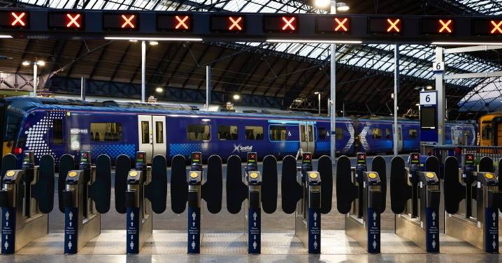 Glasgow trains off for 10 days over Christmas and New Year