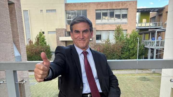 Jairo Clopatofsky, precandidato presidencial: ‘Queremos mandarle un salvavidas a Colombia’