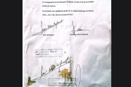 Roto y en la basura. La Policía que se llevó a Machado encontró en su casa una copia del contrato de US$1 millón