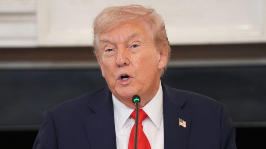 Trump announces first phase of ceasefire in Gaza 