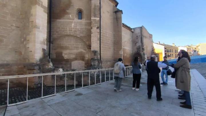 Comienza la rehabilitación de las cubiertas y la torre de la Catedral de Barbastro