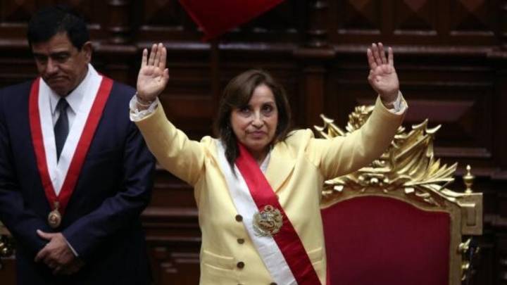 Congreso de Perú destituye a la presidenta Dina Boluarte por ola de violencia