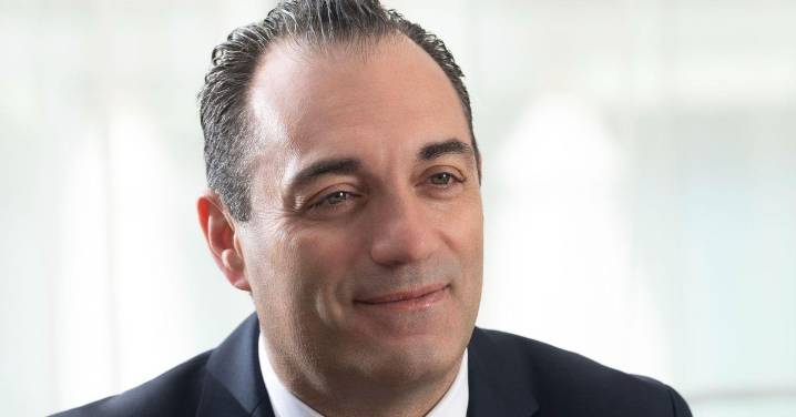 Filosa pide una revisión "urgente" de la normativa europea para la industria