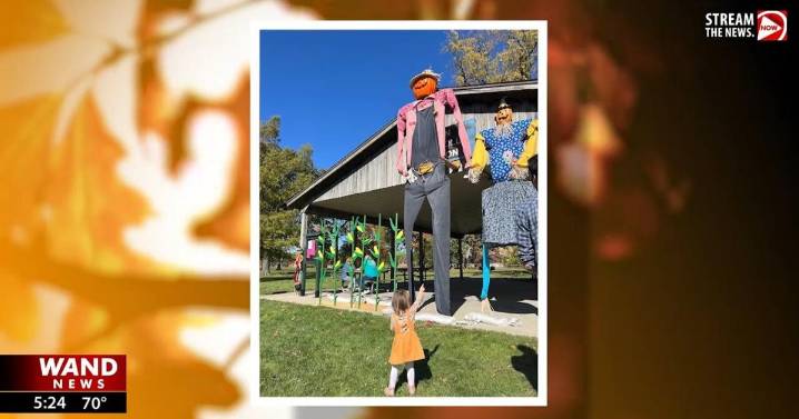 Scarecrow Festival brings hayrack rides and fall fun to Urbana