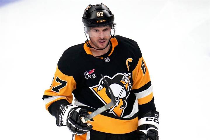 Crosby scores, Letang reaches 600 career assists as Penguins breeze past Canucks 5