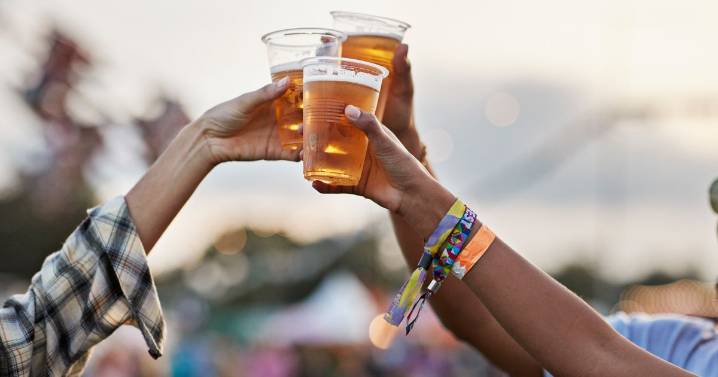 NHS symptoms of ‘severe’ disease that can affect anyone who drinks