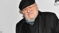 Luz verde a la demanda de George R.R. Martin y otros escritores contra ChatGPT por usar sus obras como base para sus textos