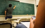 Avanza prohibición de celulares en escuelas