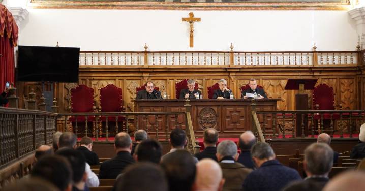 El presidente de la Conferencia Episcopal inaugura las jornadas de Teología sobre Inteligencia Artificial de la UPSA