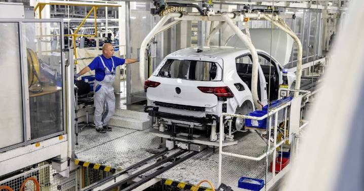 Volkswagen Golf production to stop as fresh semiconductor crisis threatens global auto industry