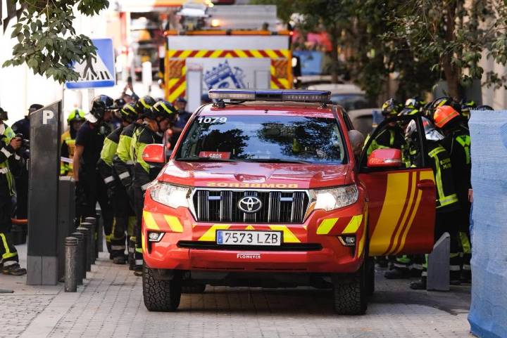 Cuatro desaparecidos tras derrumbe parcial de un edificio en obras en Madrid