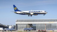 Ryanair recorta otros 1,2 millones de asientos para el verano y elimina los vuelos a Asturias