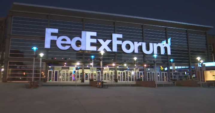 Grizzlies' fans and tourists give opinions on federal presence Downtown