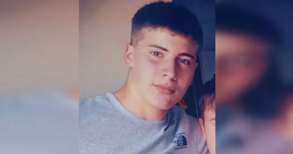 Man dies in hotel room after 'cocaine he swallowed burst in his stomach'