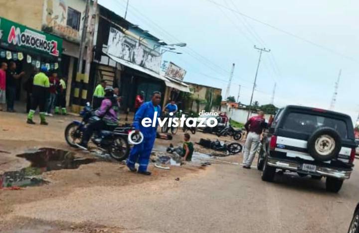 Un fallecido y dos lesionados deja colisión de moto, bicicleta y Bronco adyacente a La Talanquera