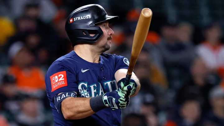 'Still in shock': In sea of Tigers' orange, M's fan…