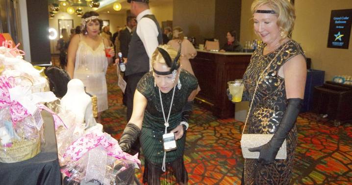 Pink Ribbon Gala raises money, awareness of Breast Cancer Foundation