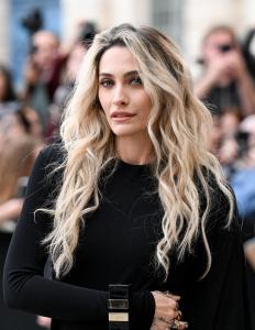 Paris Jackson’s Super-Rare No-Makeup Selfie Shows She’s Fully Embracing the Hippie Vibes