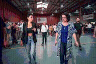 Mayra, junto a la nueva rectora de la UNQ en la Expo Quilmes Educa