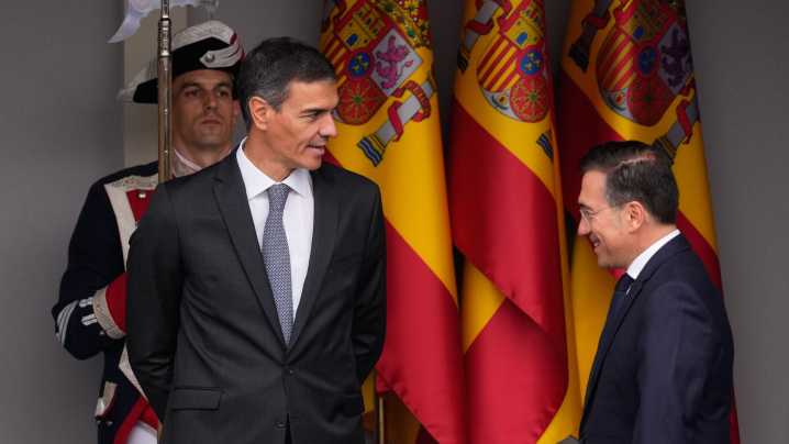 Sánchez viaja a Egipto para asistir a la ceremonia de la firma del acuerdo del plan de paz en Gaza