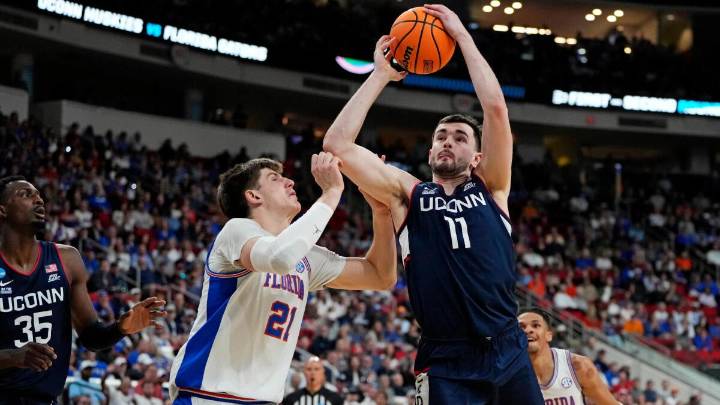 College basketball rankings: Each AP Top 25 team's strengths, weaknesses and depth chart entering 2025