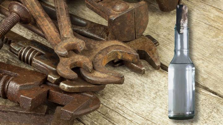 Por qué hay que sumergir en vinagre las herramientas oxidadas: ¿qué significa?