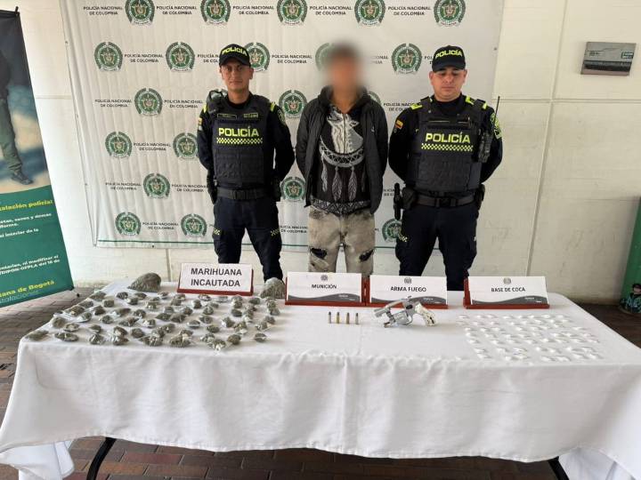 Capturan a joven con estupefacientes y un arma de fuego en Bogotá